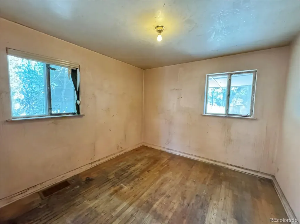 4028 Batavia Place Denver CO 80220