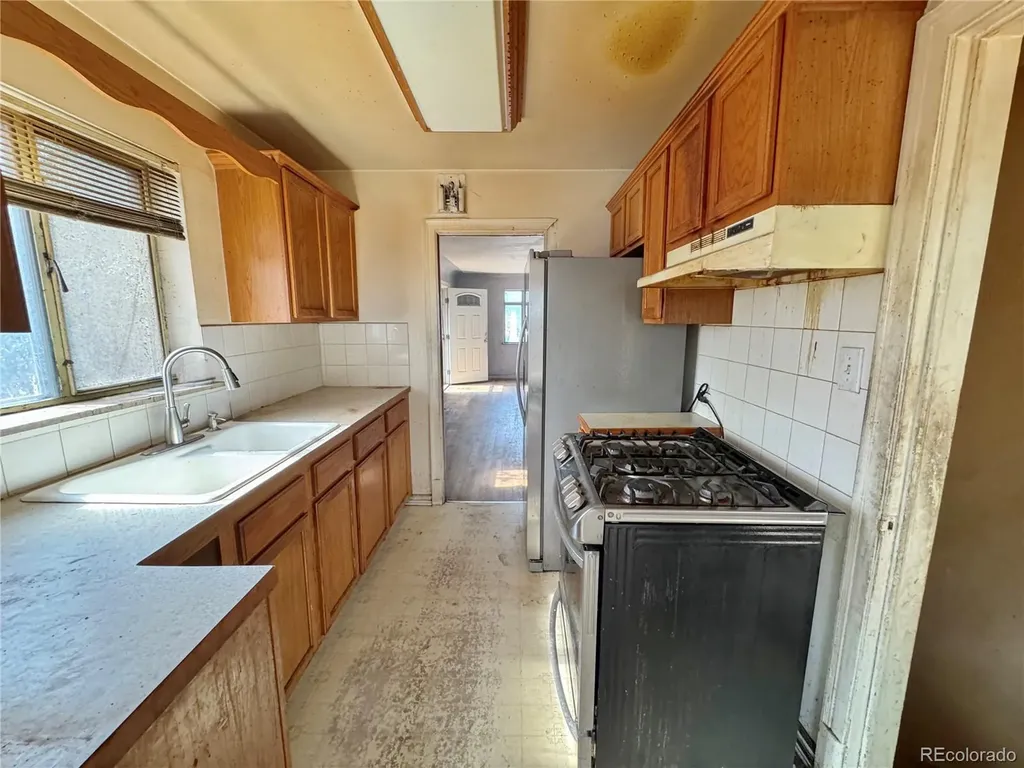 4028 Batavia Place Denver CO 80220