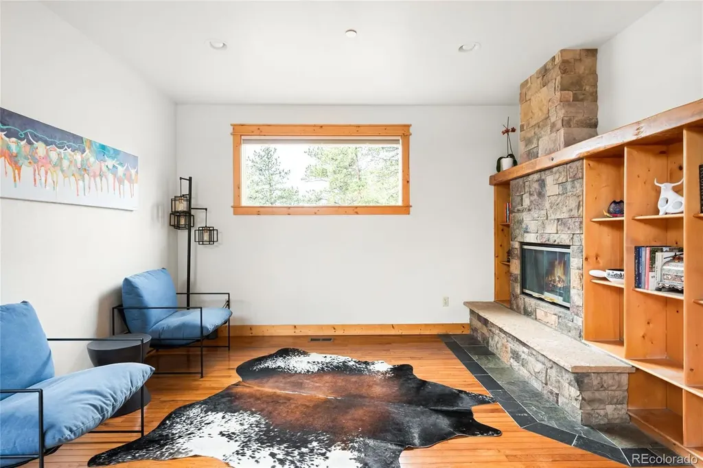 229 Mohawk Trail Pine CO 80470