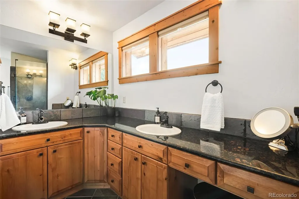 229 Mohawk Trail Pine CO 80470