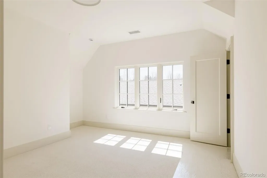 858 S Saint Paul Street Denver CO 80209