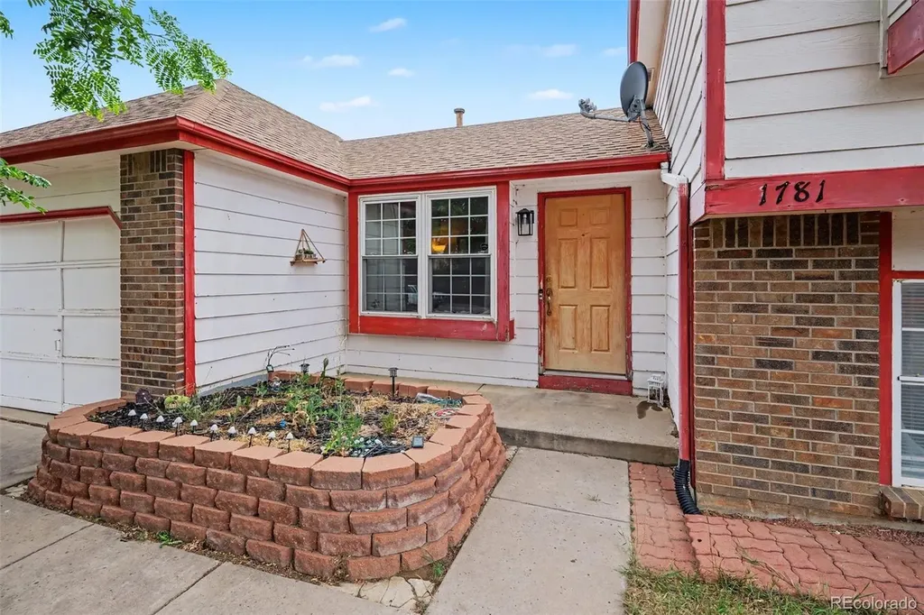 1781 S Ensenada Street Aurora CO 80017