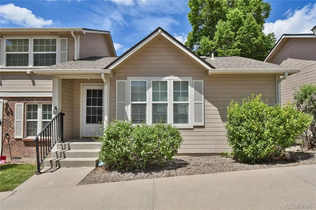 1513 S Ouray Circle Aurora CO 80017