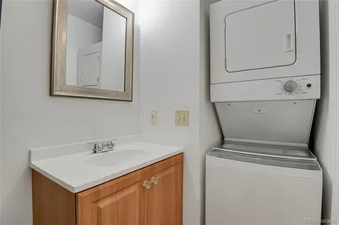 1513 S Ouray Circle Aurora CO 80017