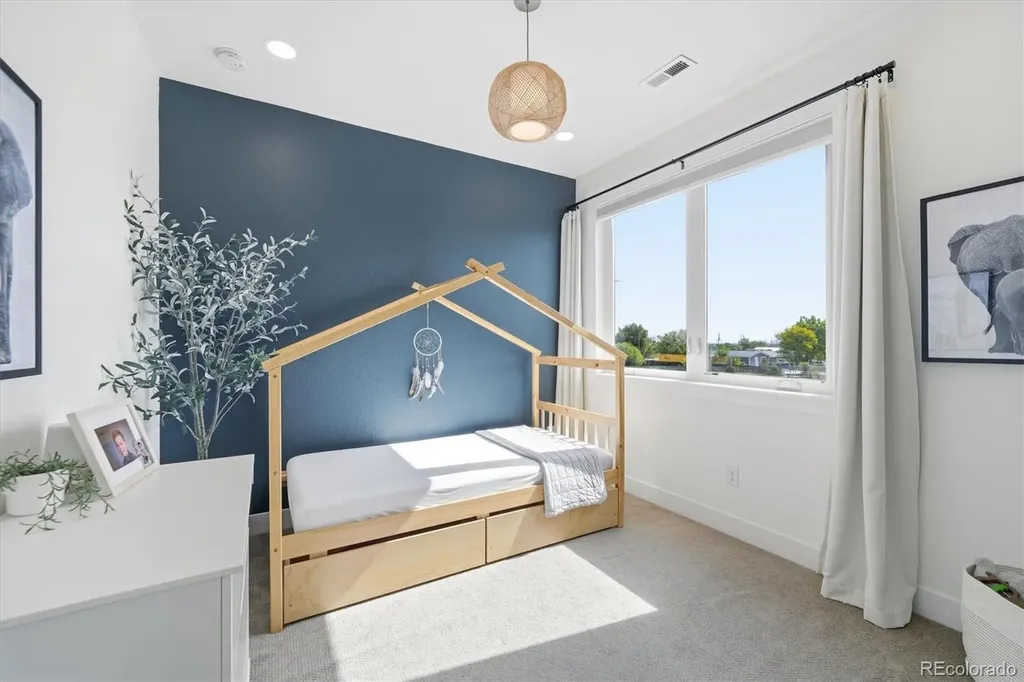 5859 Zuni Court Denver CO 80221