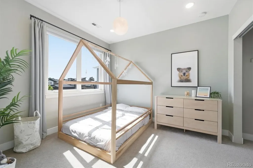5859 Zuni Court Denver CO 80221