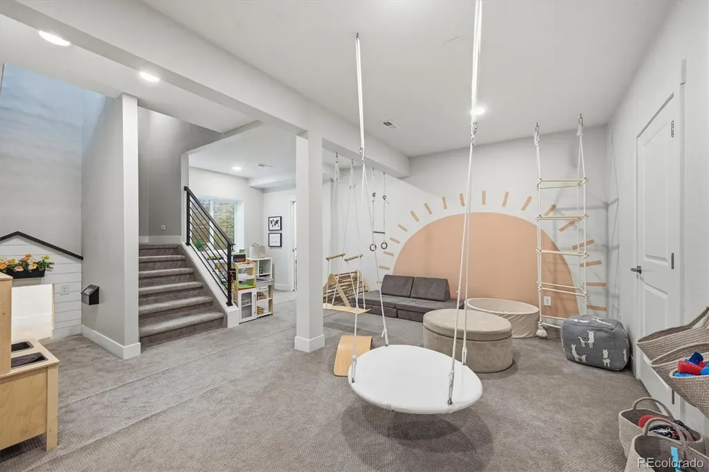 5859 Zuni Court Denver CO 80221
