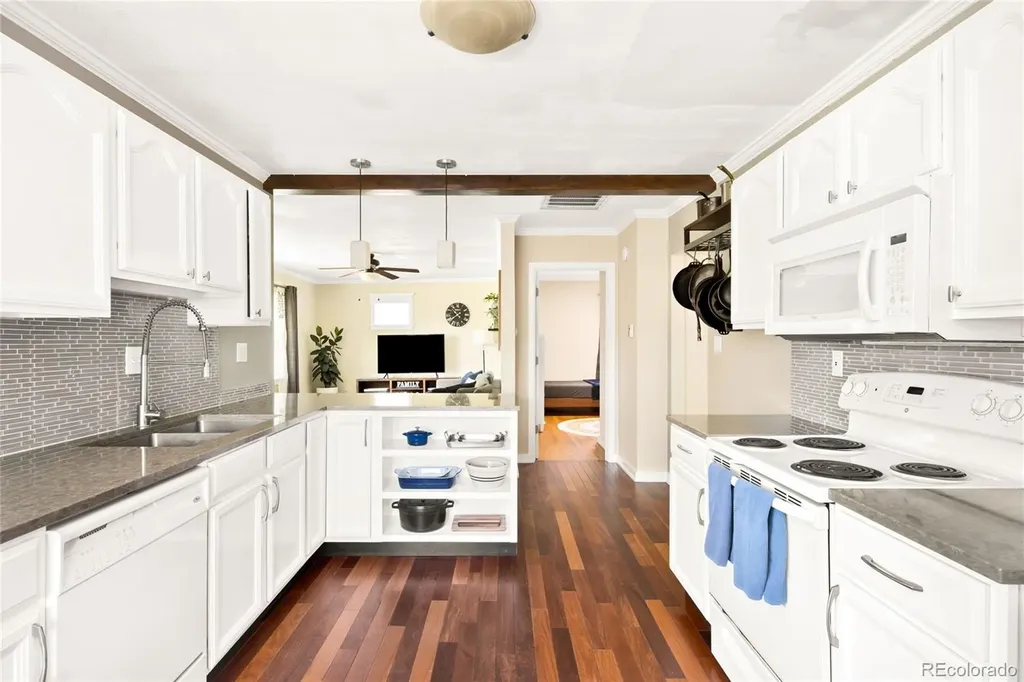 11931 W 14th Avenue Lakewood CO 80401