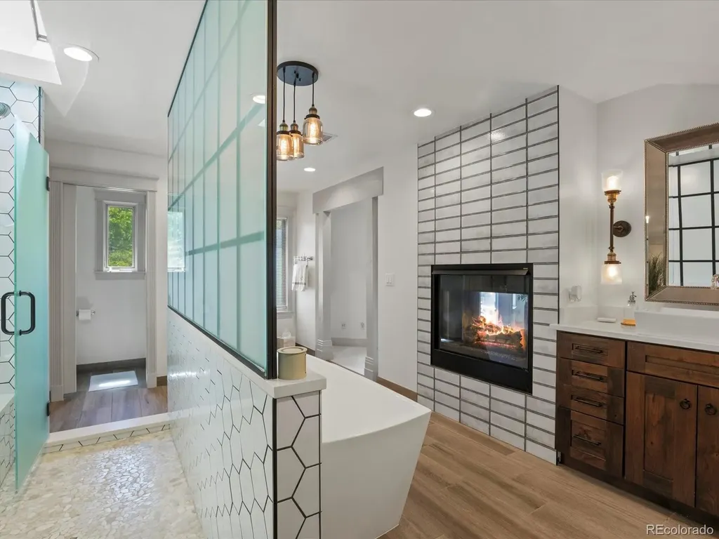 718 Locust Street Denver CO 80220