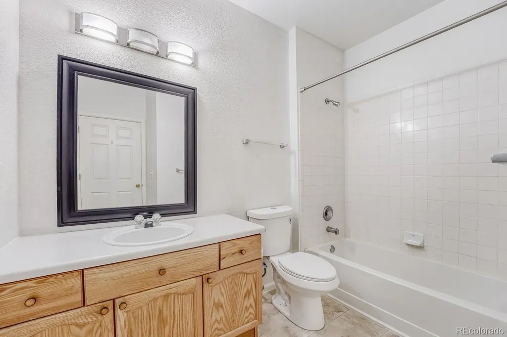 14241 E 1st Drive Aurora CO 80011