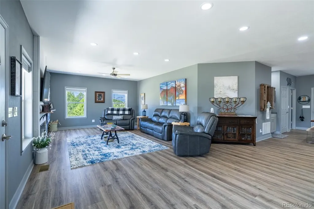 333 Della Fox Lane Westcliffe CO 81252