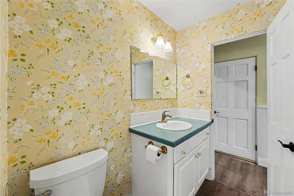 55 Brentwood Street Lakewood CO 80226
