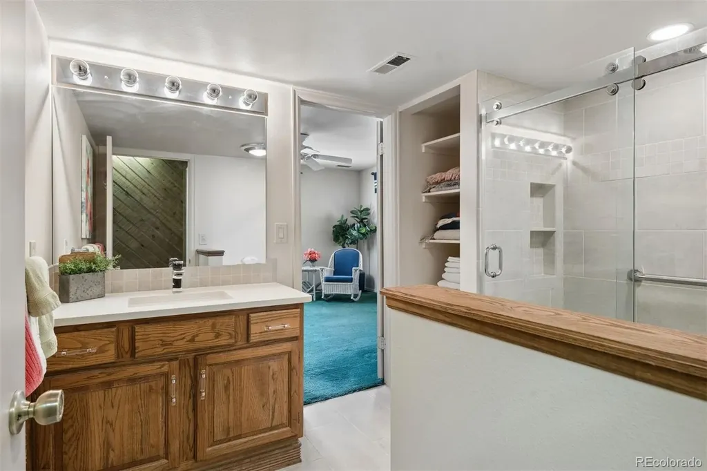 3915 Wakefield Drive Colorado Springs CO 80906