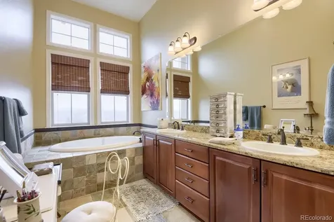 9309 Viaggio Way Highlands Ranch CO 80126
