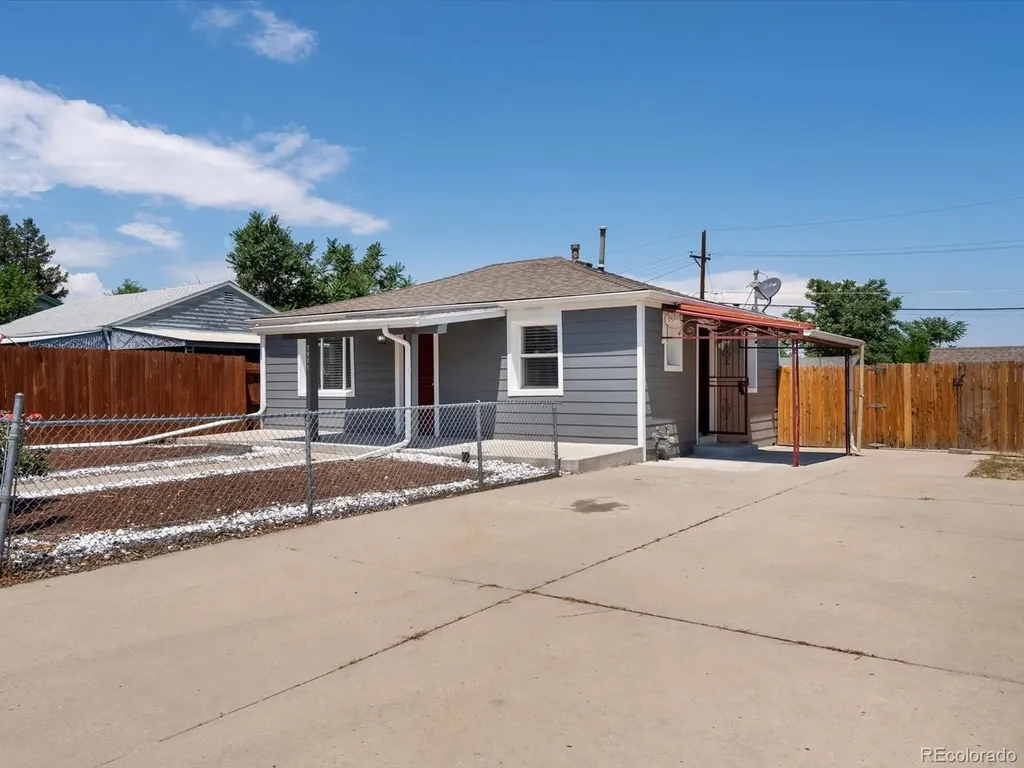 3971 W Kentucky Denver CO 80219