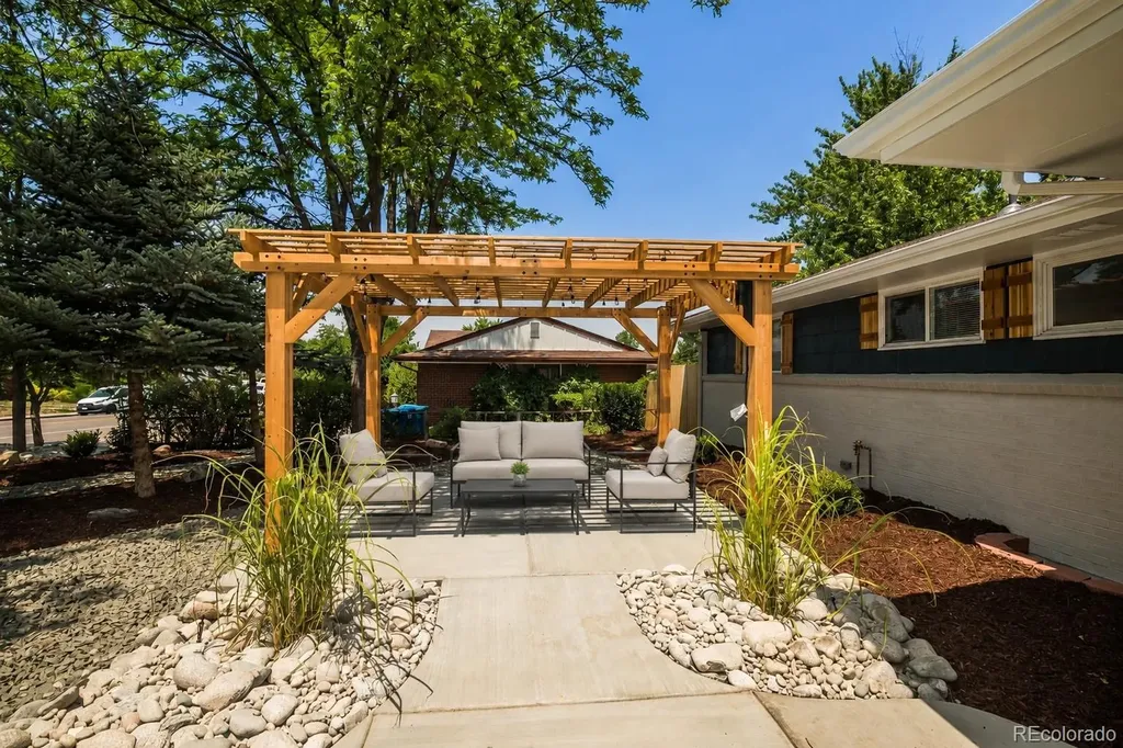 6024 S Steele Street Littleton CO 80121
