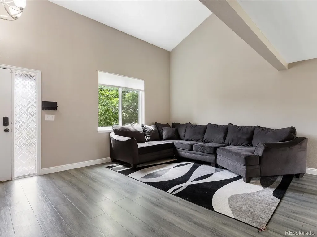 4628 S Flanders Way Centennial CO 80015