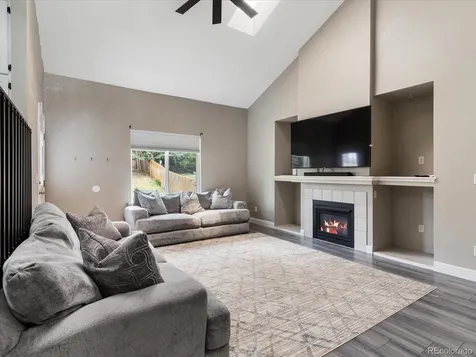 4628 S Flanders Way Centennial CO 80015