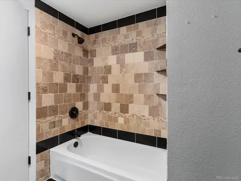 4628 S Flanders Way Centennial CO 80015