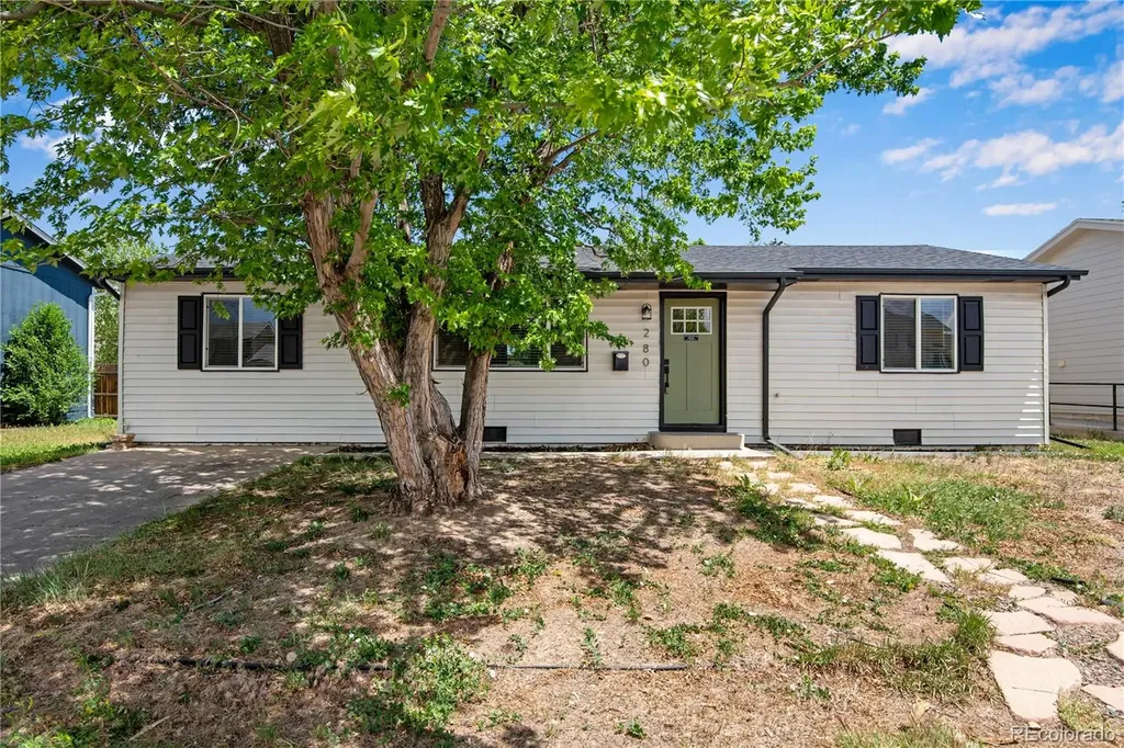 280 Birch Street Bennett CO 80102
