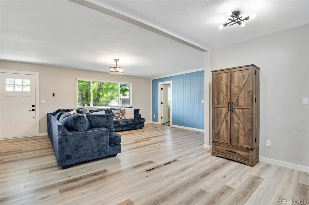 280 Birch Street Bennett CO 80102