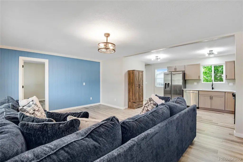280 Birch Street Bennett CO 80102