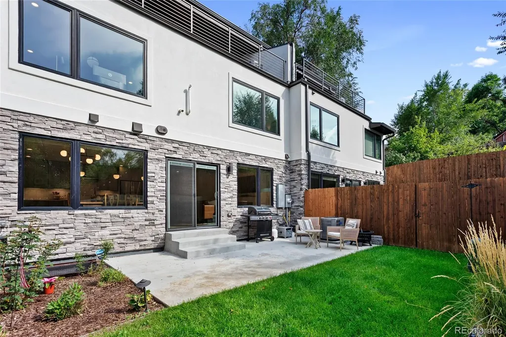 6085 S Sycamore Street Littleton CO 80120