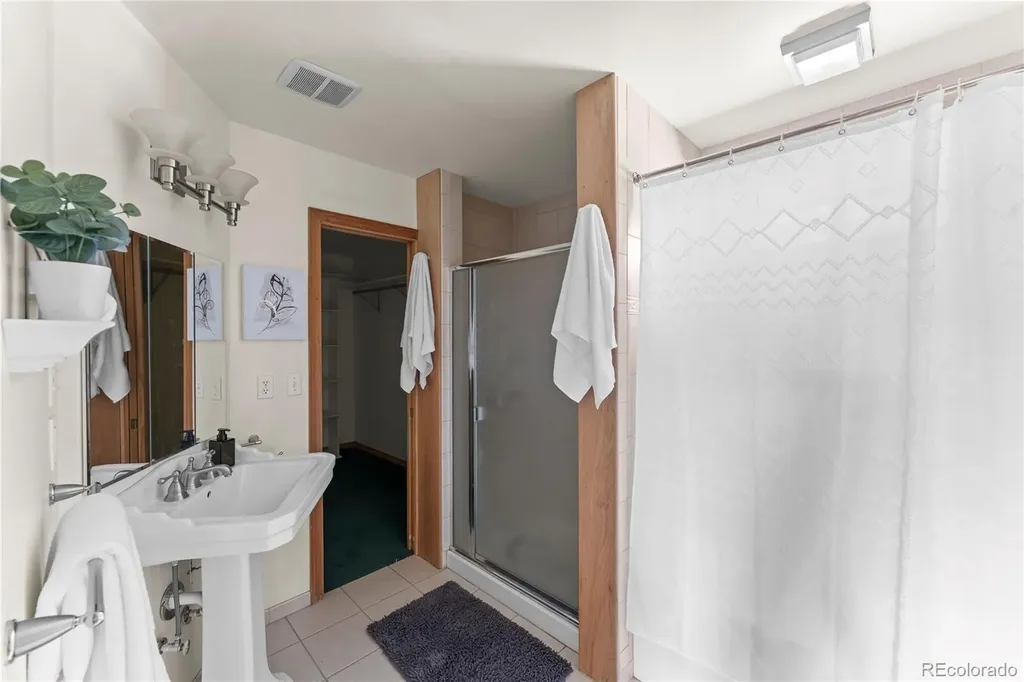 1008 Cantiberry Road Divide CO 80814
