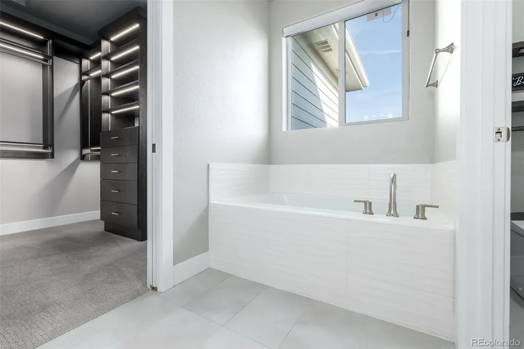 23814 E 36th Place Aurora CO 80019