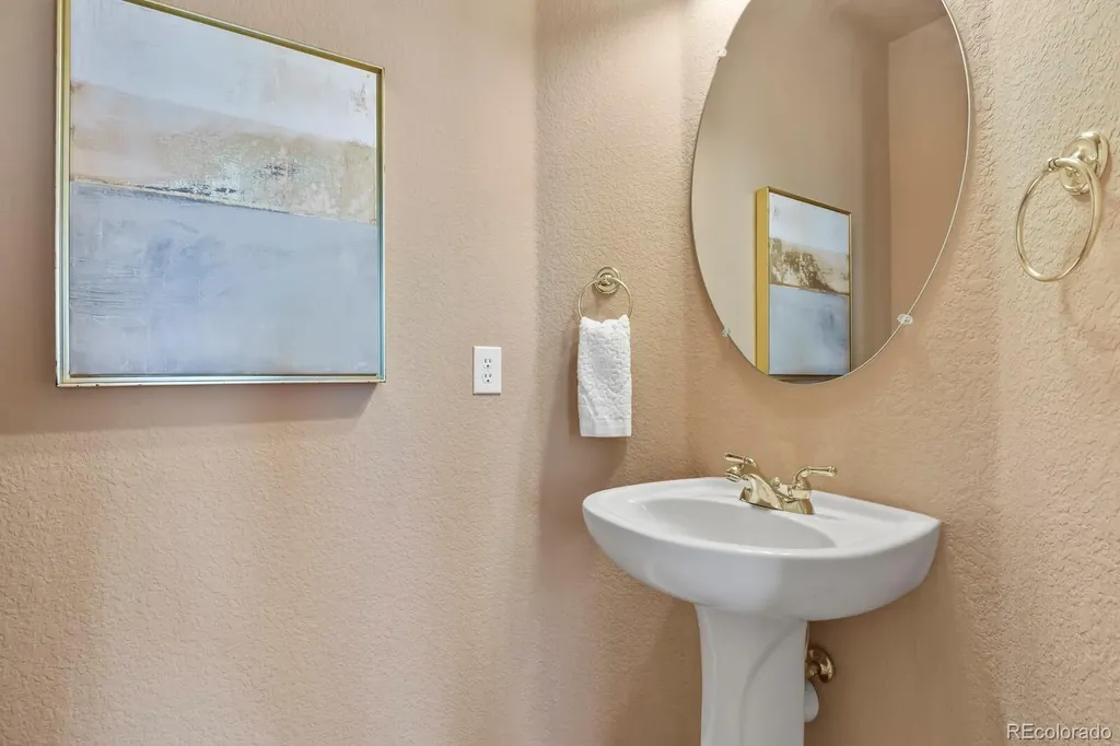 1720 Twilight Court Longmont CO 80504