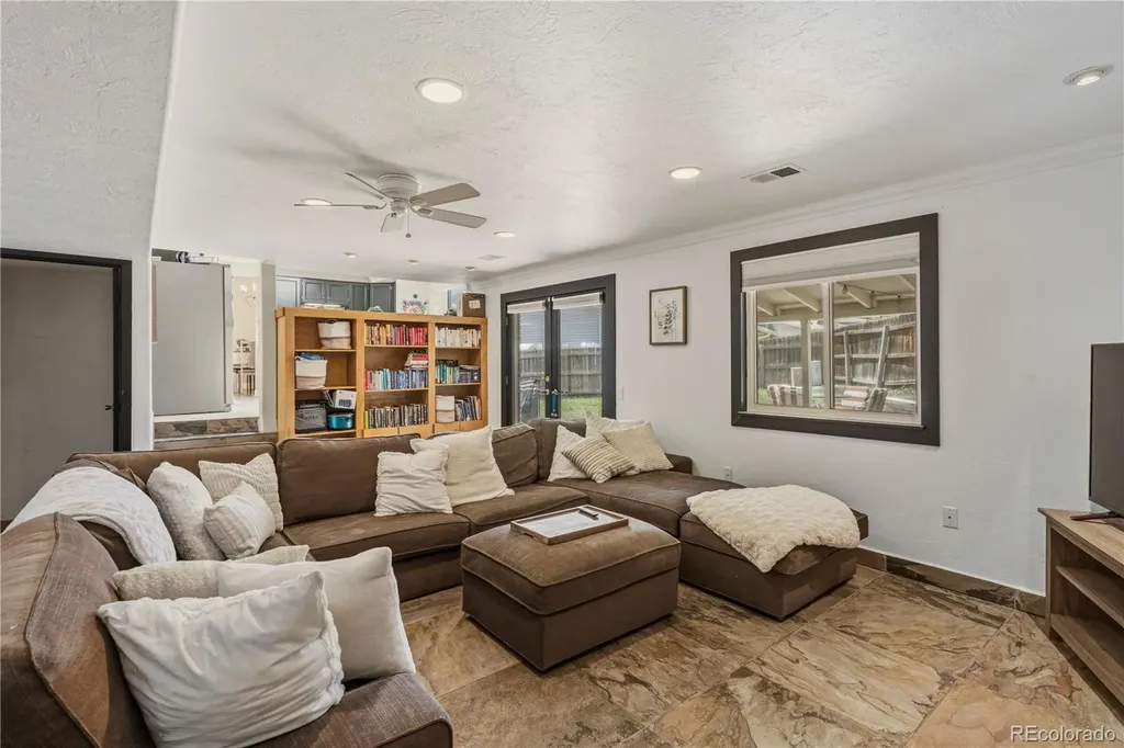 6507 S Dexter Street Centennial CO 80121