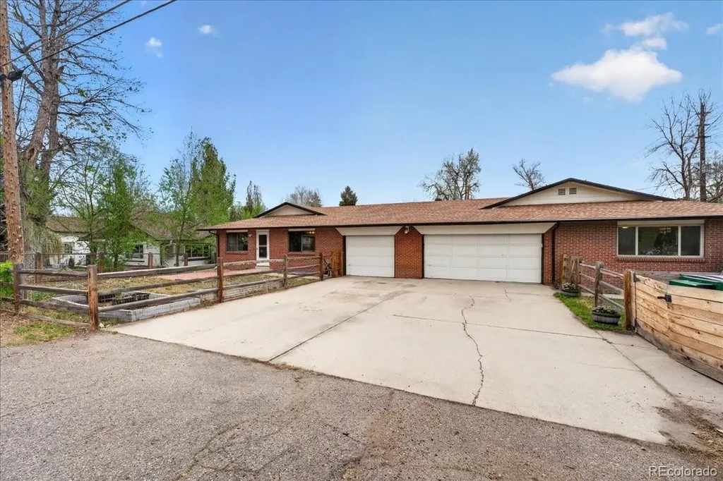 2303 Iris Street Lakewood CO 80215
