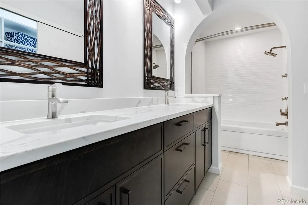 3971 S Carson Street Aurora CO 80014