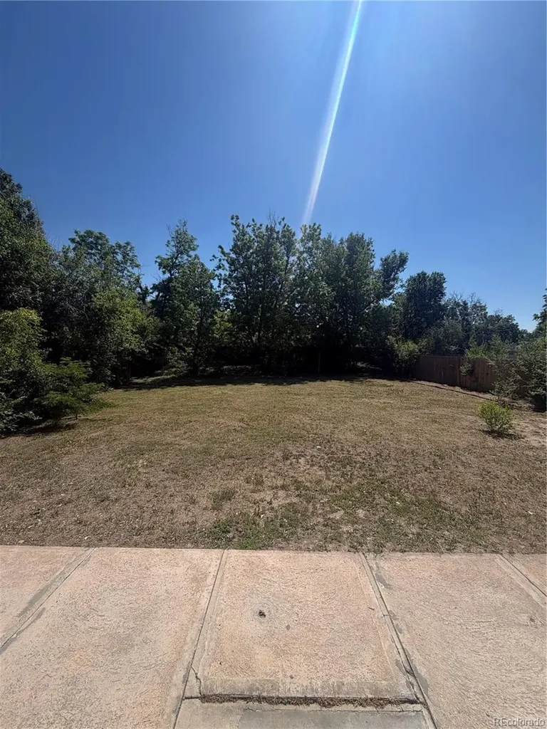 1006 S Macon Street Aurora CO 80012
