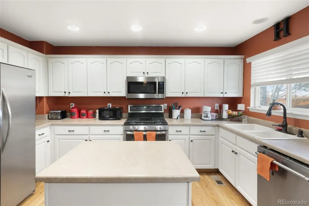 1613 Pintail Court Johnstown CO 80534