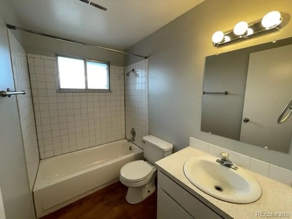 1014 17th Avenue Longmont CO 80501