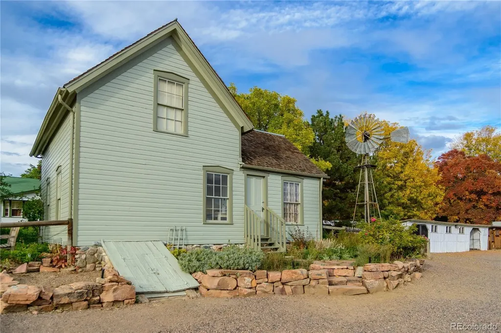 1065 Dudley Street Lakewood CO 80215