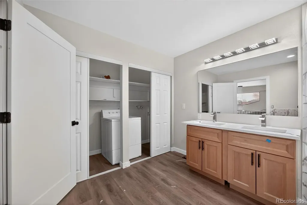 4180 S Monaco Parkway Denver CO 80237