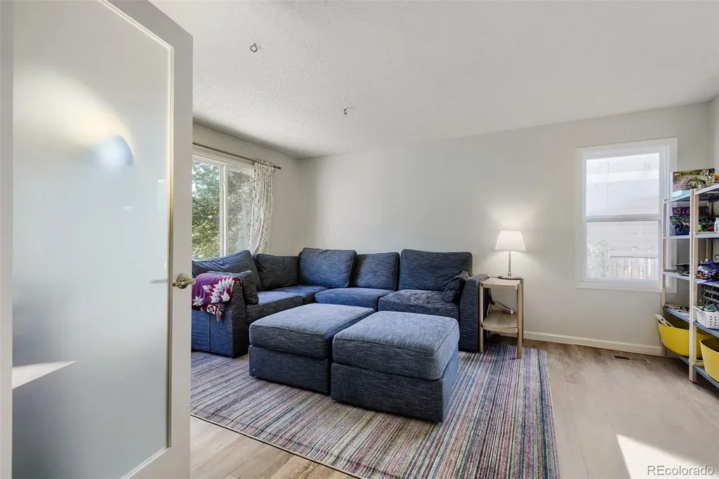 1435 E Irish Lane Littleton CO 80122