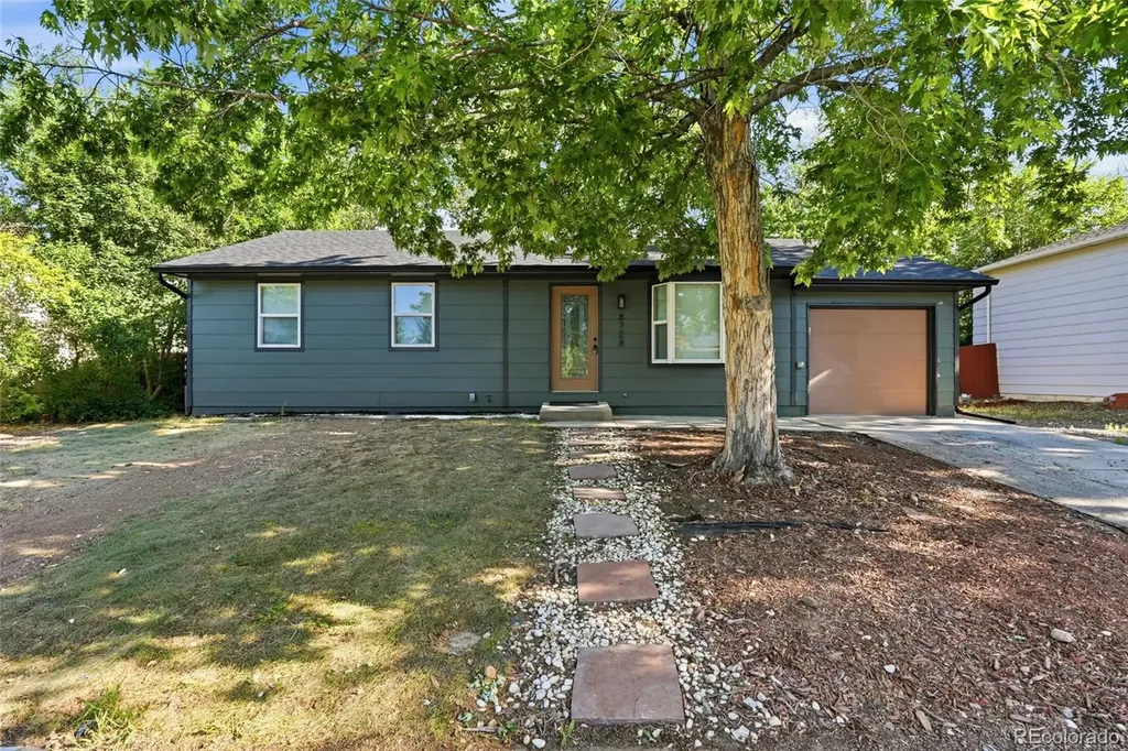 8728 W Floyd Drive Lakewood CO 80227