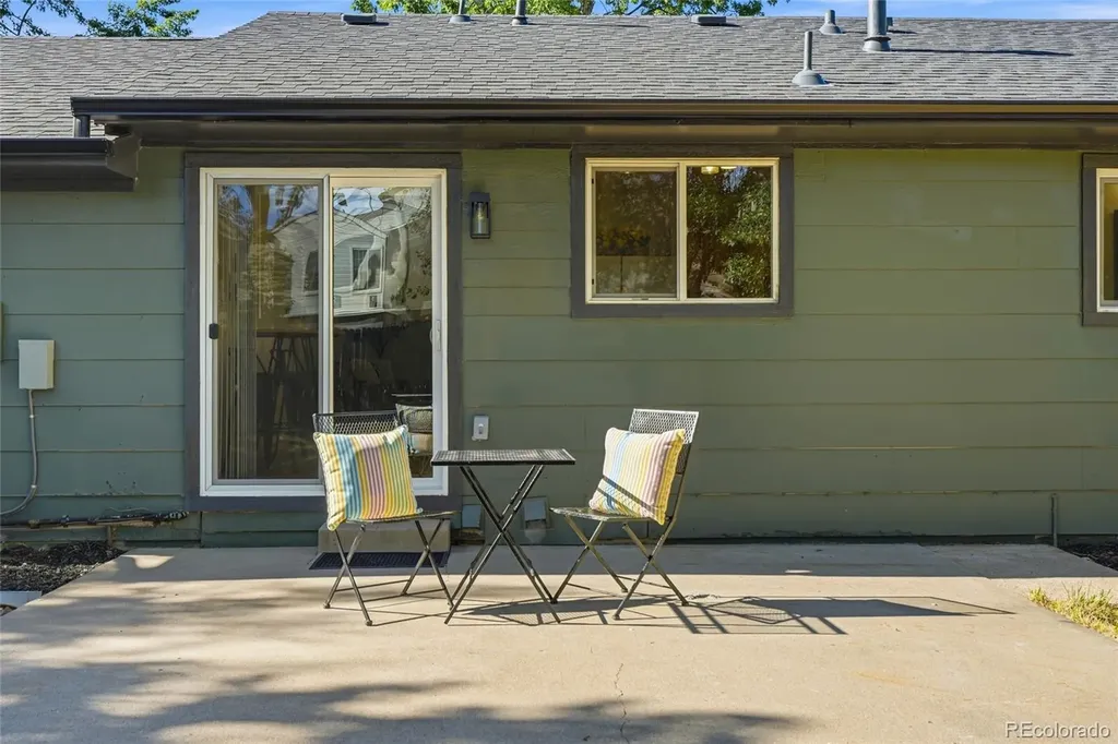 8728 W Floyd Drive Lakewood CO 80227