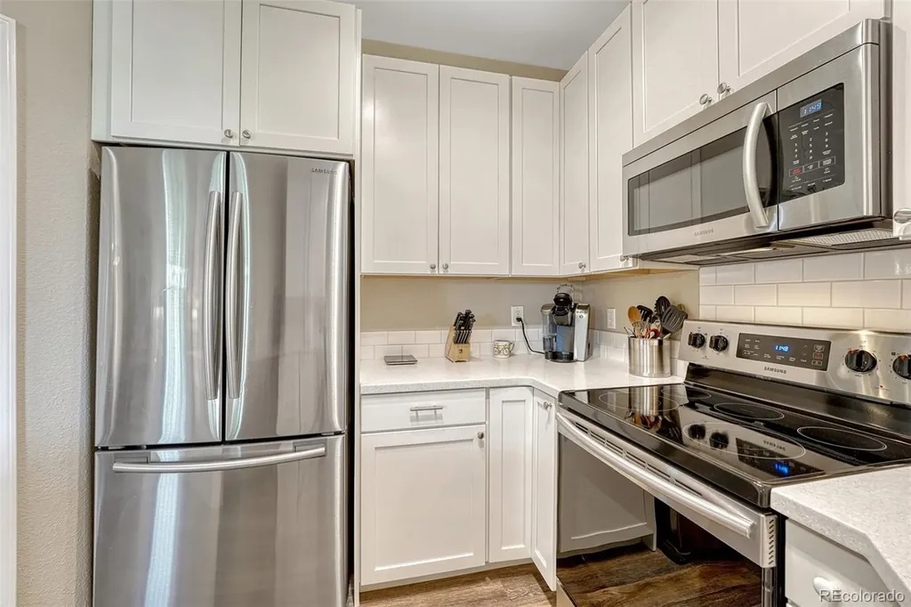 1651 W Canal Circle W Littleton CO 80120