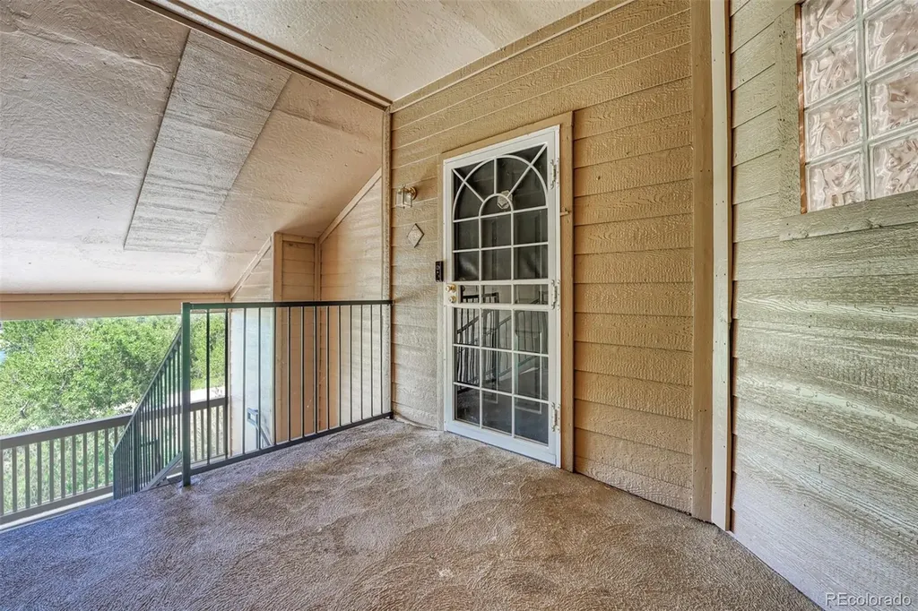 1651 W Canal Circle W Littleton CO 80120