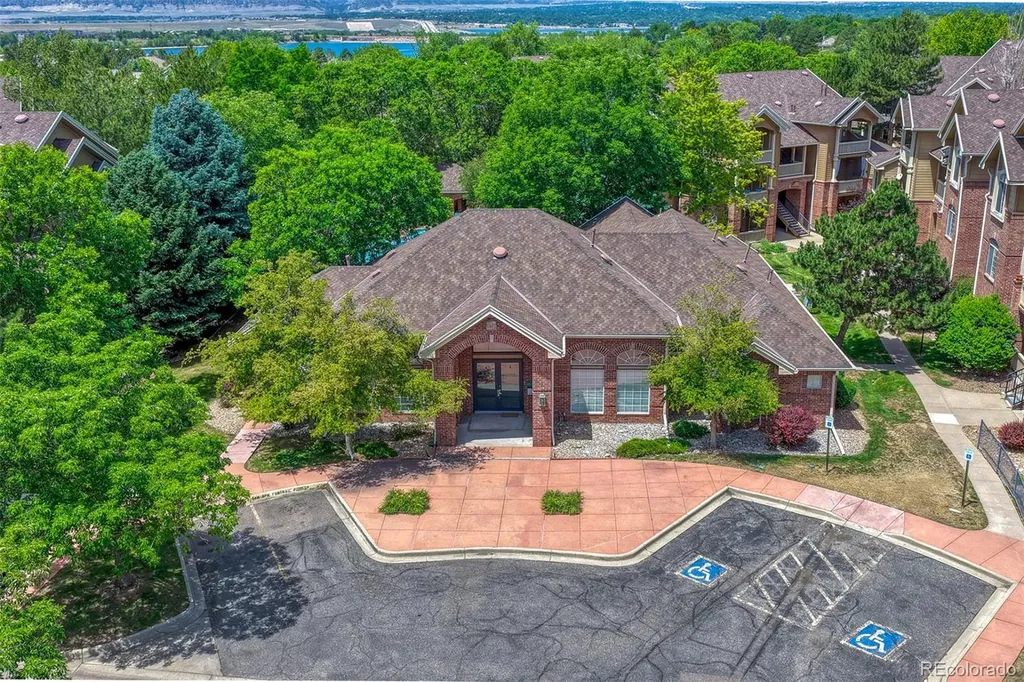 1651 W Canal Circle W Littleton CO 80120