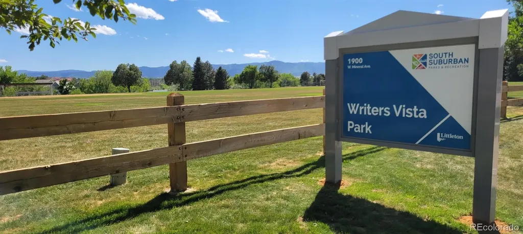 1651 W Canal Circle W Littleton CO 80120