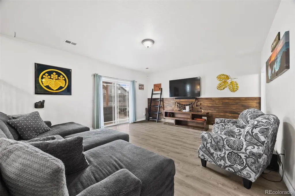 9632 Bramwood Street Longmont CO 80504