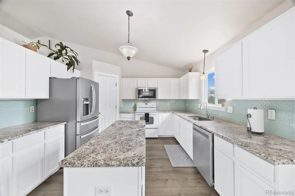 9632 Bramwood Street Longmont CO 80504