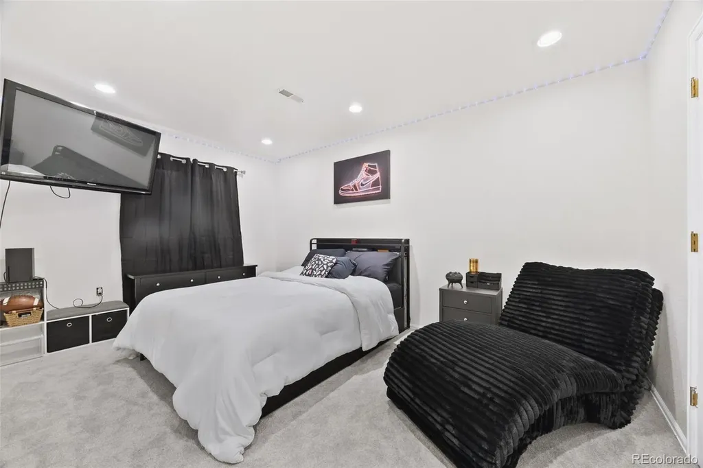 9632 Bramwood Street Longmont CO 80504