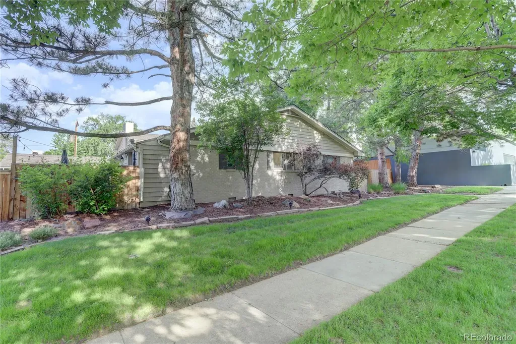 551 Detroit Street Denver CO 80206