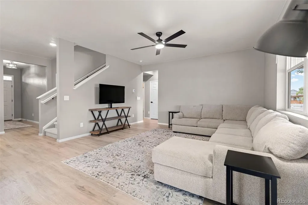 10359 Chinook Street Longmont CO 80504